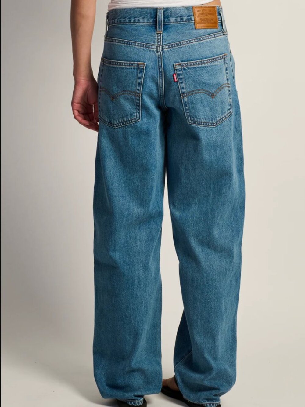 NWT LEVI'S Baggy Dad Women's Jeans